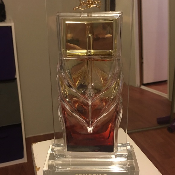louboutin perfume tornade blonde